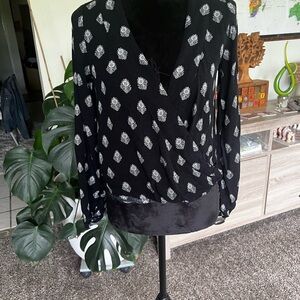 Mossimo Supply Co. Black and White Floral Blouse